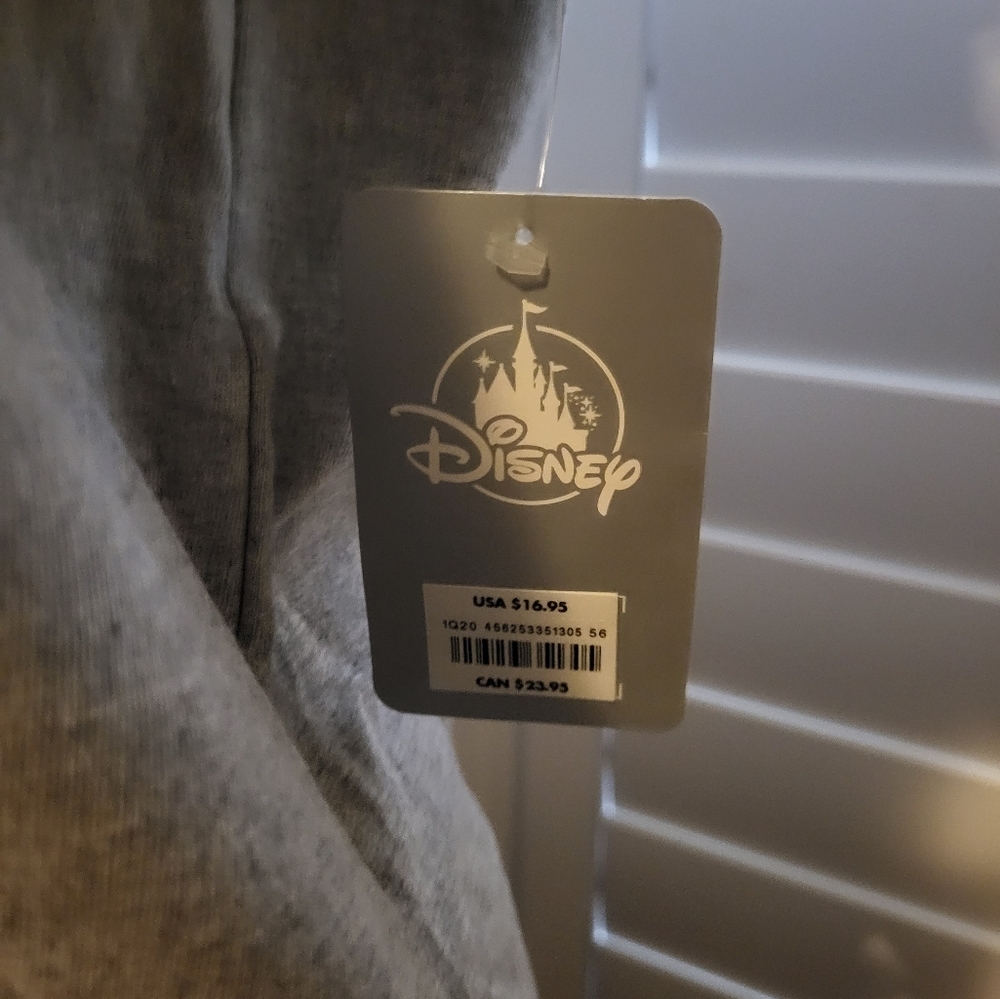 Disney tee - Picture 2 of 4
